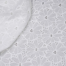 Tissu coton blanc brodés et ajourés marguerites - pretty mercerie - mercerie en ligne