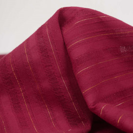 Tissu coton crimson à motif lignes brodées et fil lurex doré | pretty mercerie | mercerie en ligne
