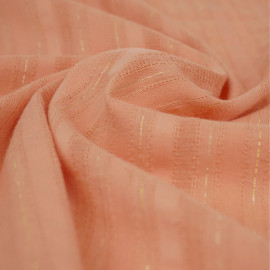 Tissu coton peach à motif lignes brodées et fil lurex doré | pretty mercerie | mercerie en ligne