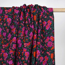 Tissu coton noir à motif bouquet de fleur violet, orange, vert et corail| Pretty Mercerie | Mercerie en ligne