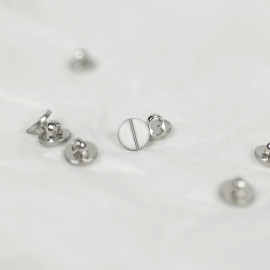9 mm - Boutons ronds à queue en métal argenté et blanc mat