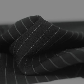 Tissu poly-viscose noir à motif fines rayures pointillées blanches